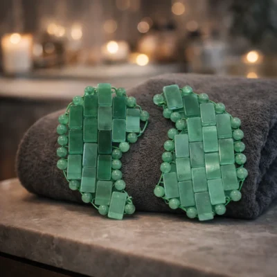 Green aventurine cooling eye masks