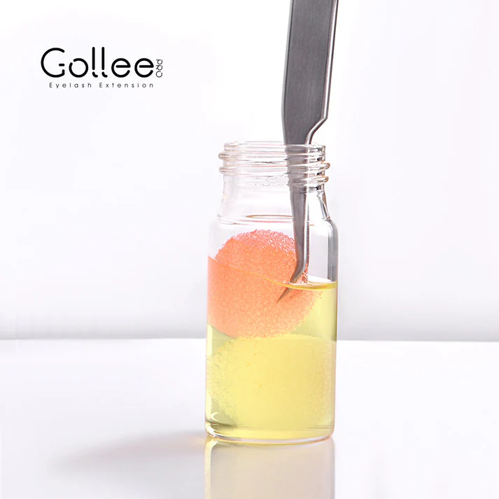 Gollee Glue Remover Ball on Tweezers - Image 5