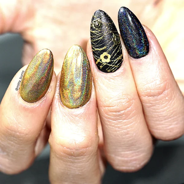 GLOW & VOID Holo Nail Powder Kit - Image 4