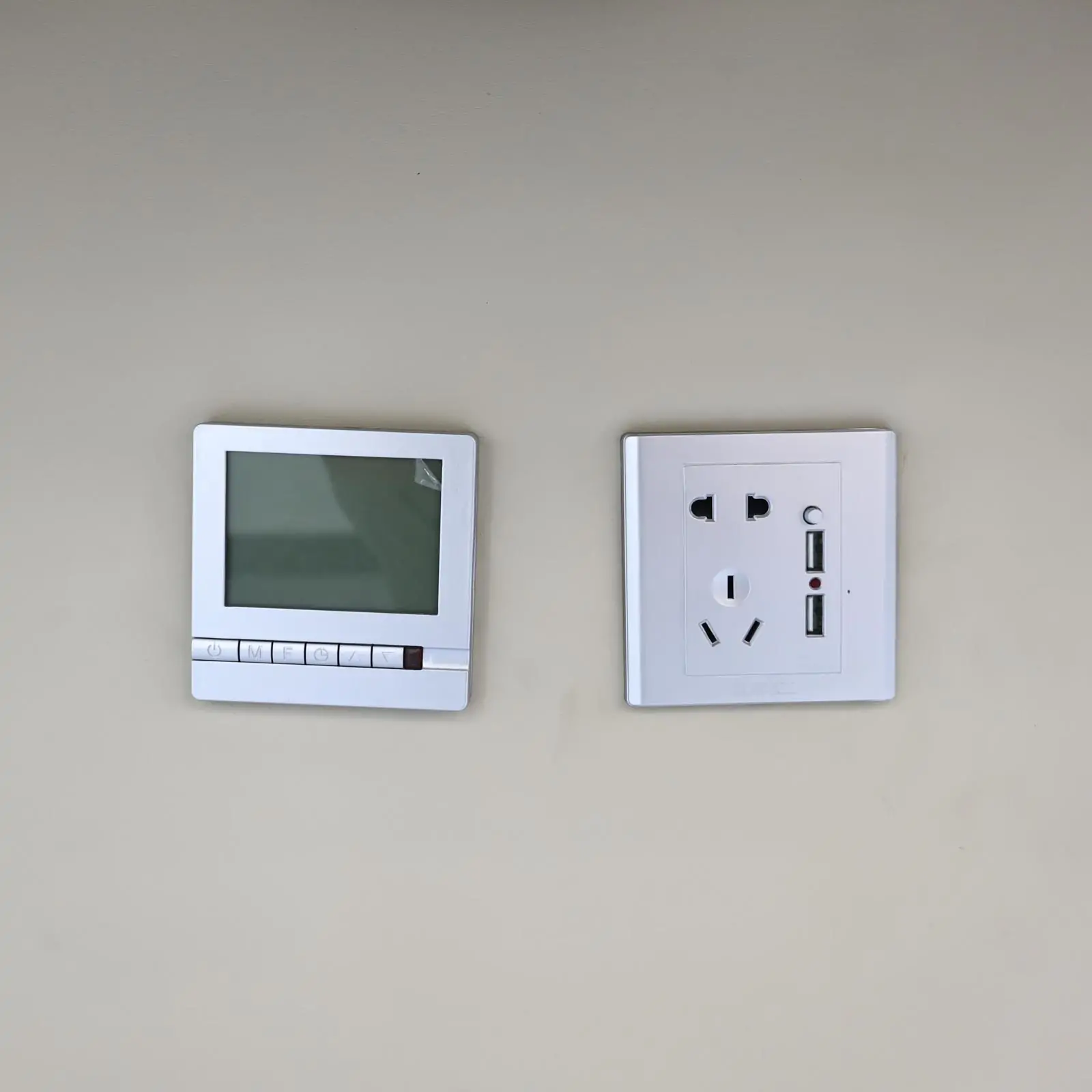 Deluxe Spa Electric Table - Image 3