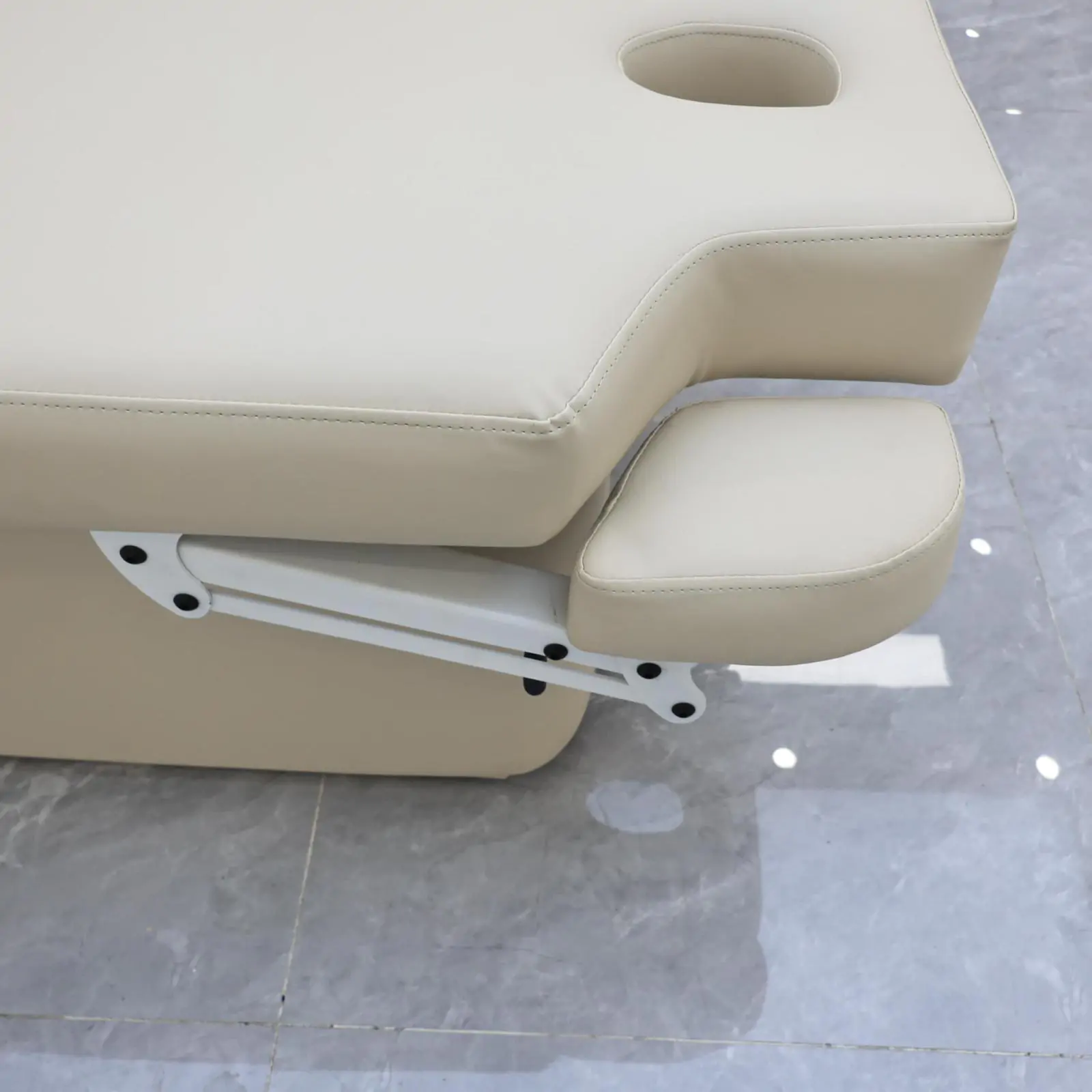 Deluxe Spa Electric Table - Image 4