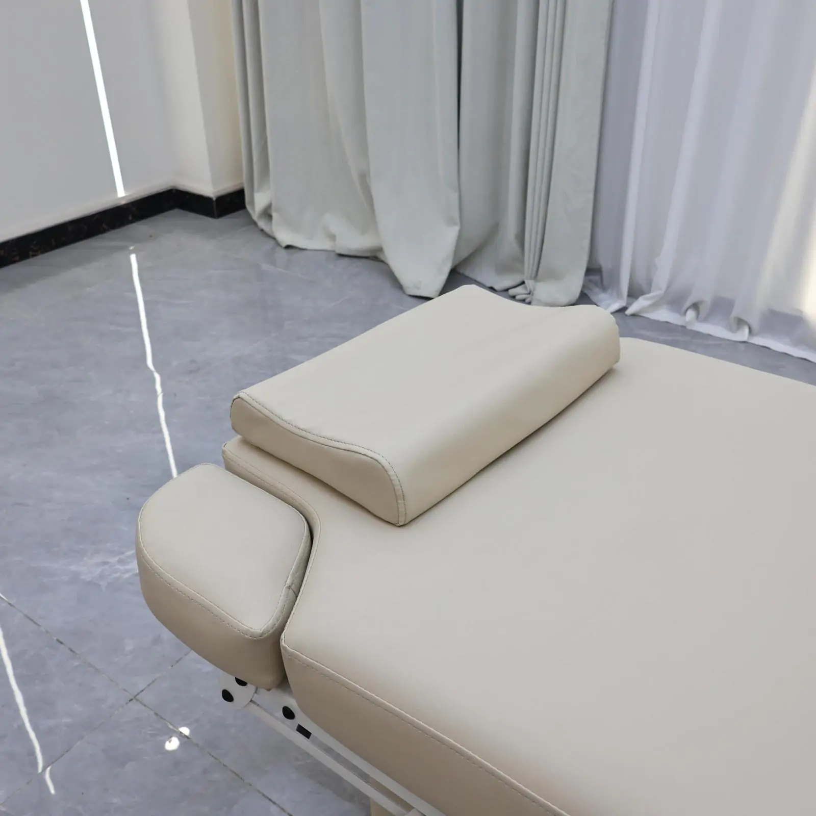 Deluxe Spa Electric Table - Image 9