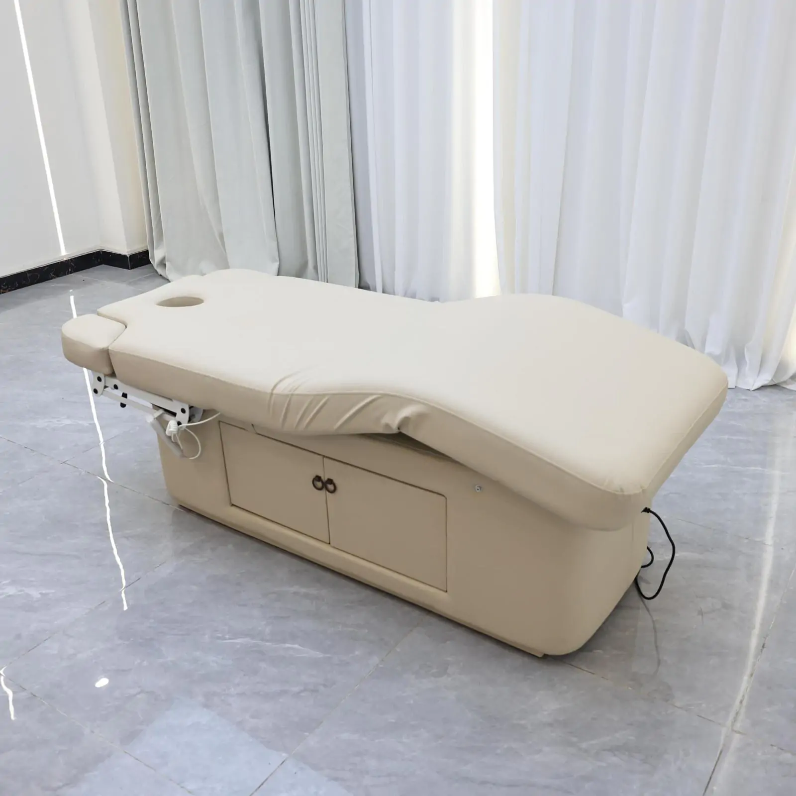 Deluxe Spa Electric Table - Image 15