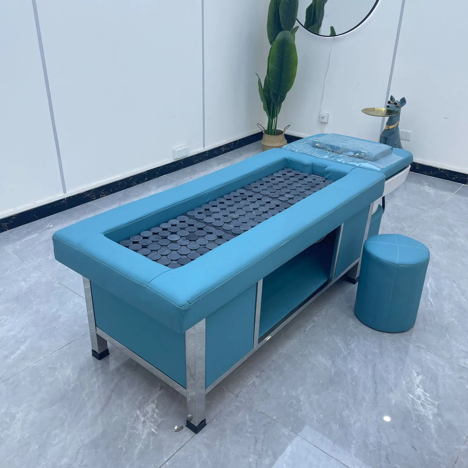 Sora Japanese Head Spa And Body Treatment Plumbed Table - Image 3