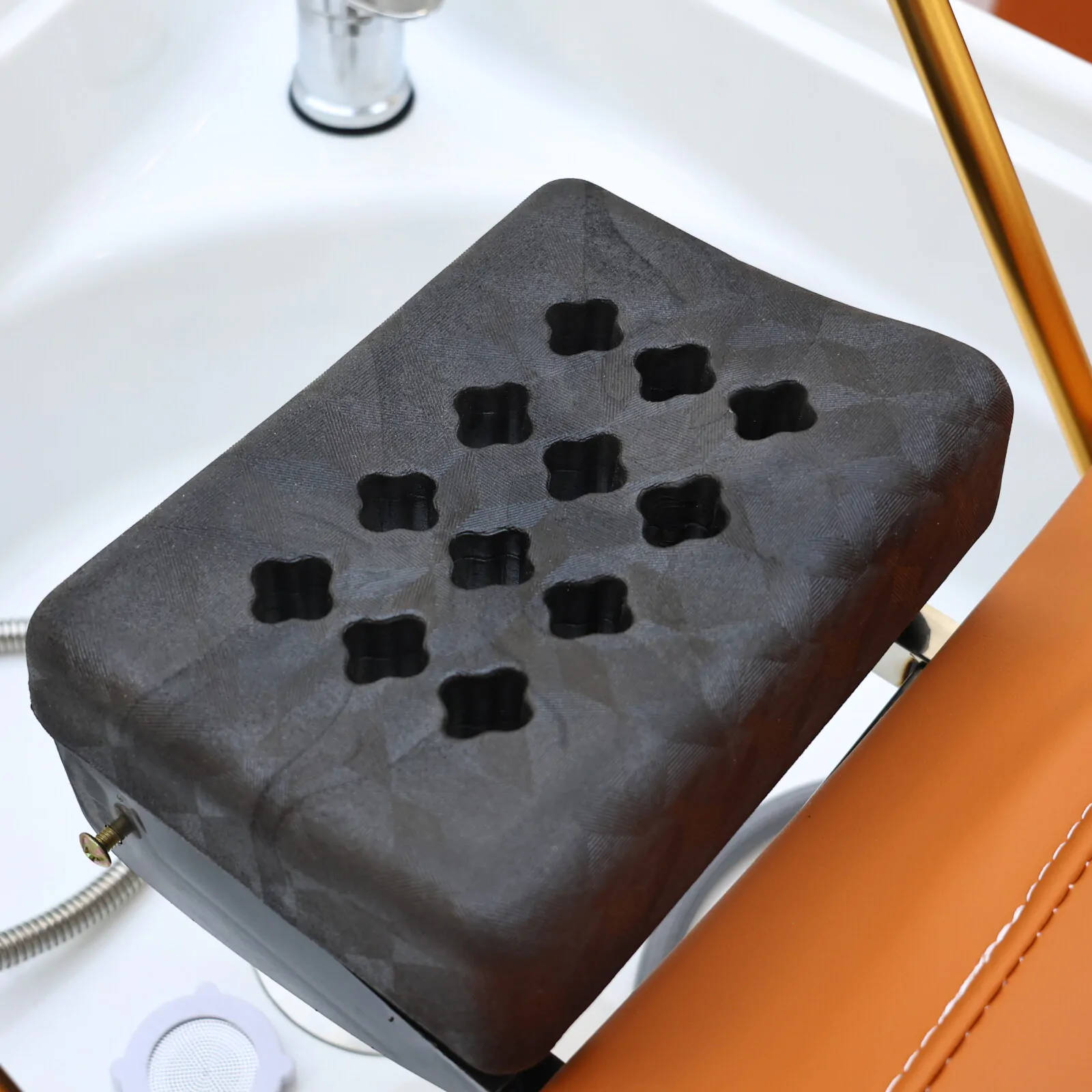 Wooden Bliss Japanese Head Spa - Plumbed - Orange - Image 13