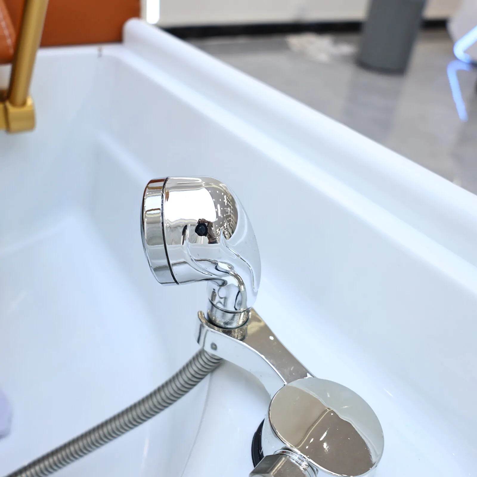 Wooden Bliss Japanese Head Spa - Plumbed - Orange - Image 12