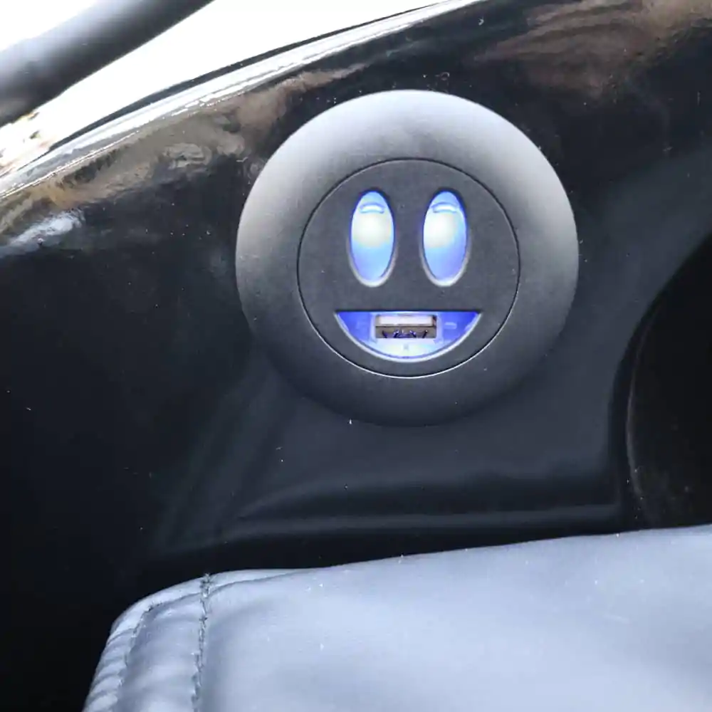 Deluxe Japanese Head Spa with Massage Chair - Black - Image 14