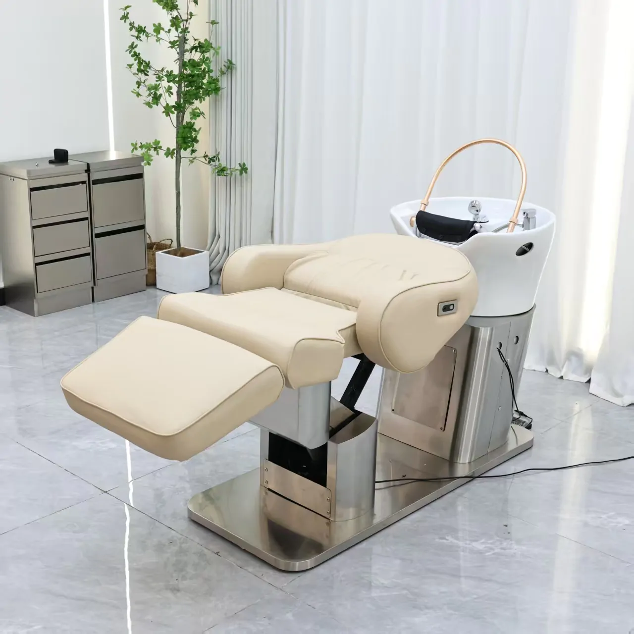 Amai Head Spa & Hairdressing Basin - Image 12