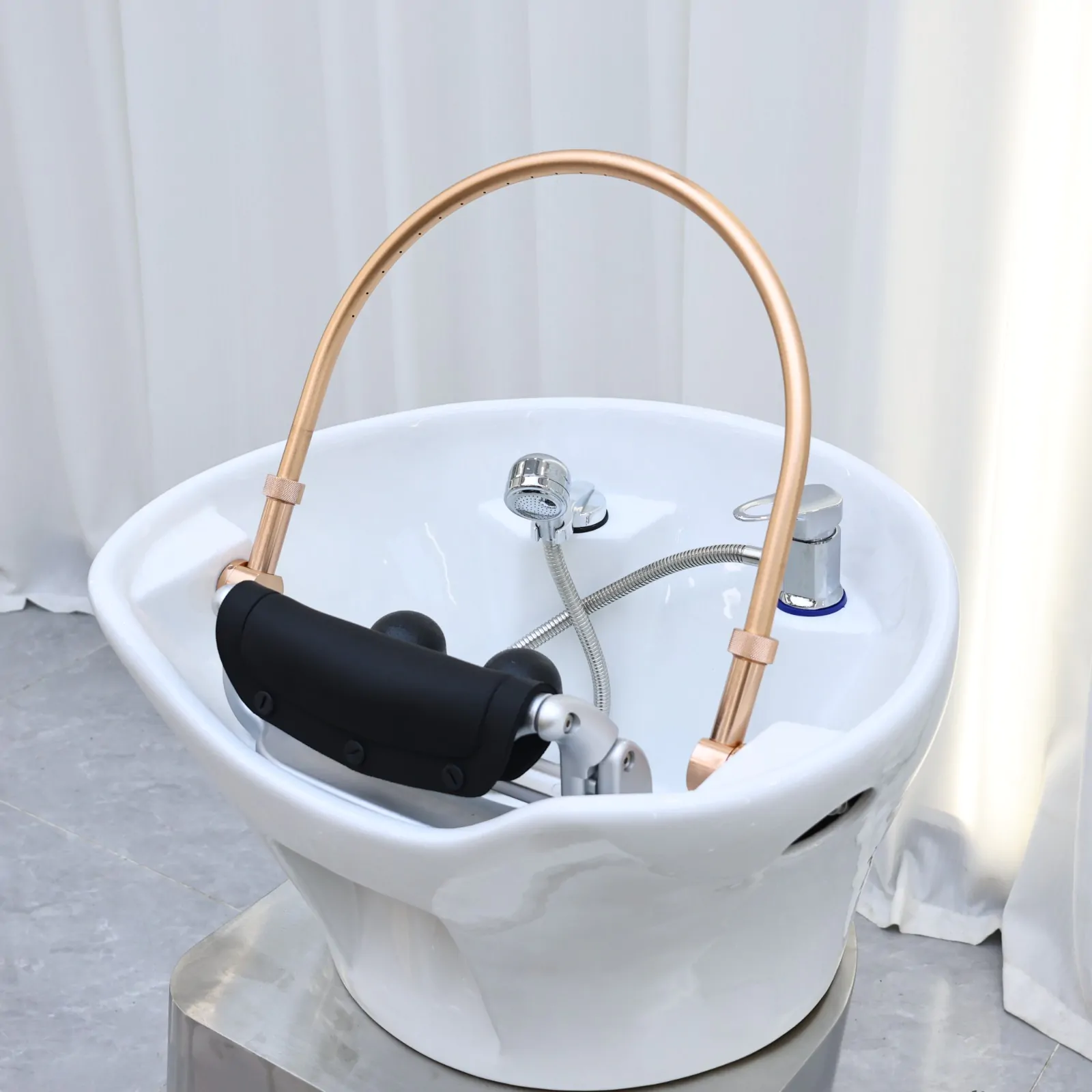 Amai Head Spa & Hairdressing Basin - Image 20