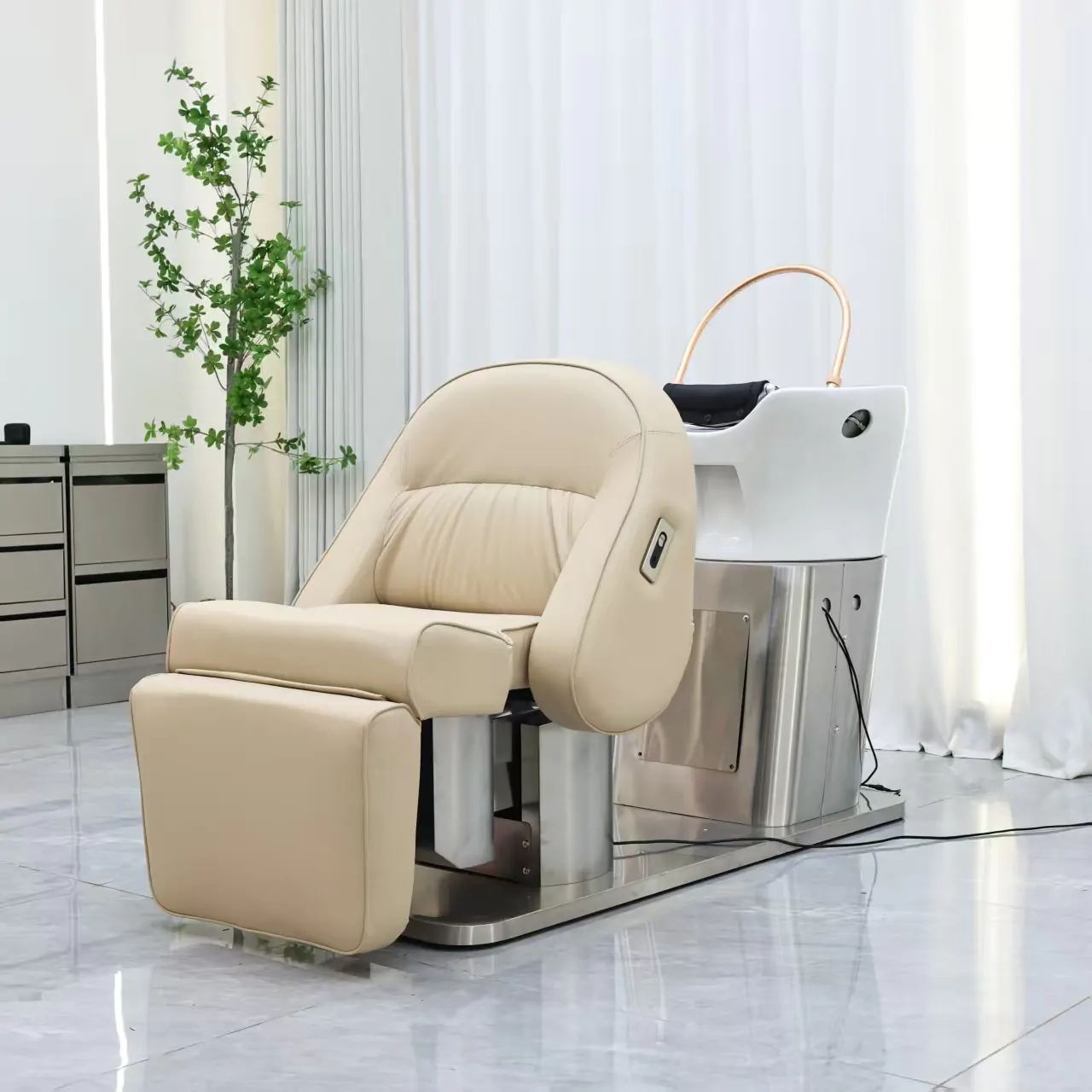 Amai Head Spa & Hairdressing Basin - Image 17