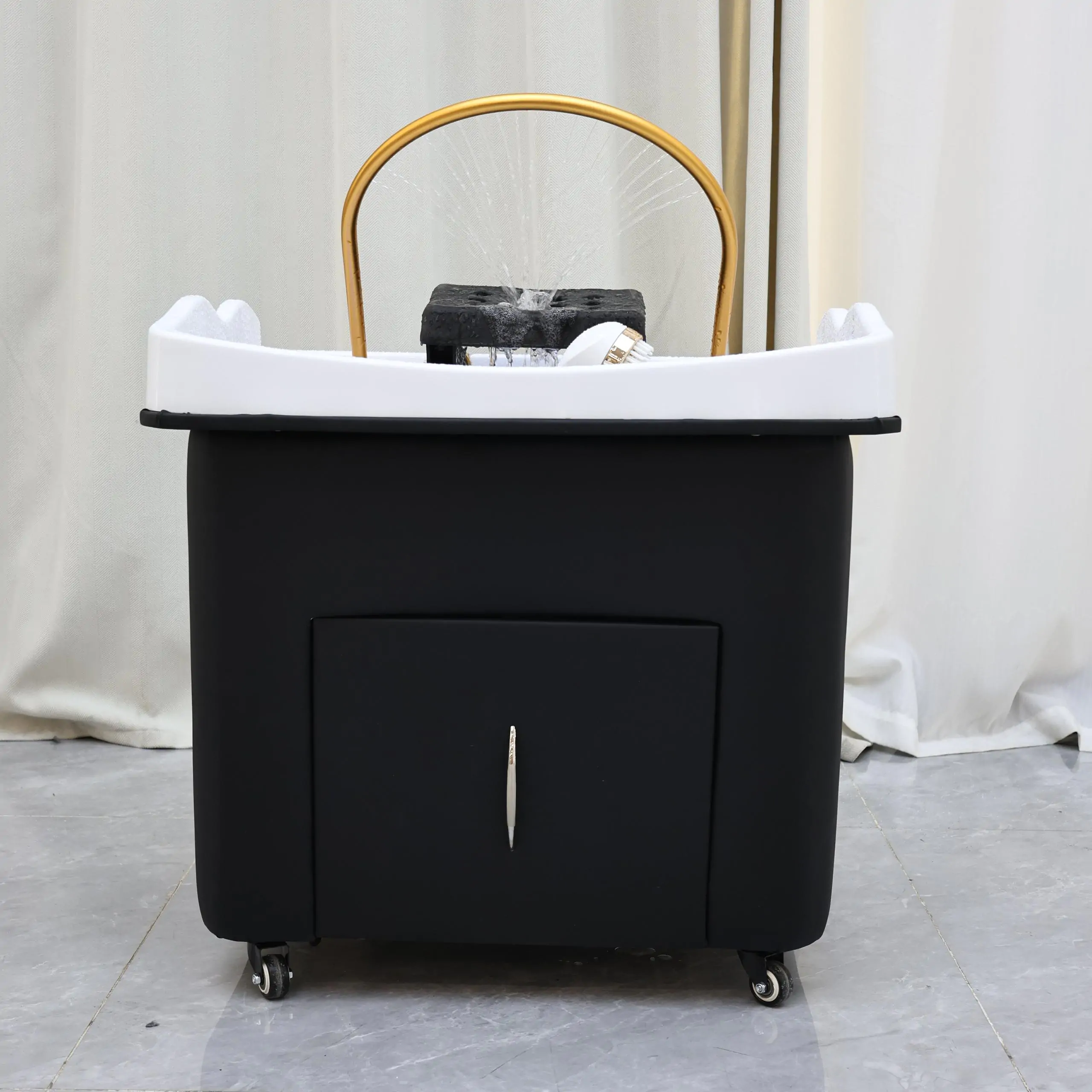 Sakura Plumbed Head Spa - Image 7