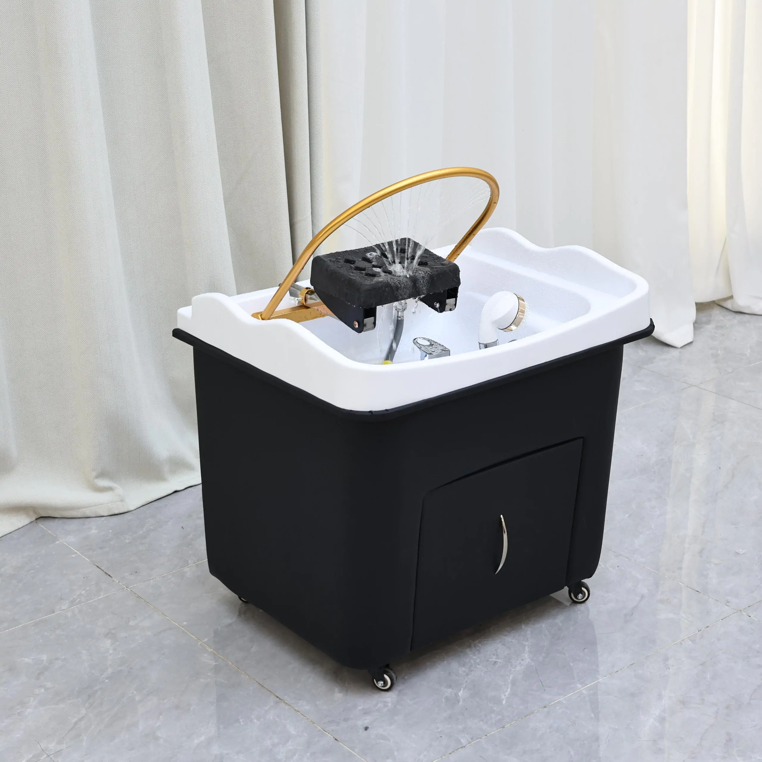 Sakura Plumbed Head Spa - Image 5