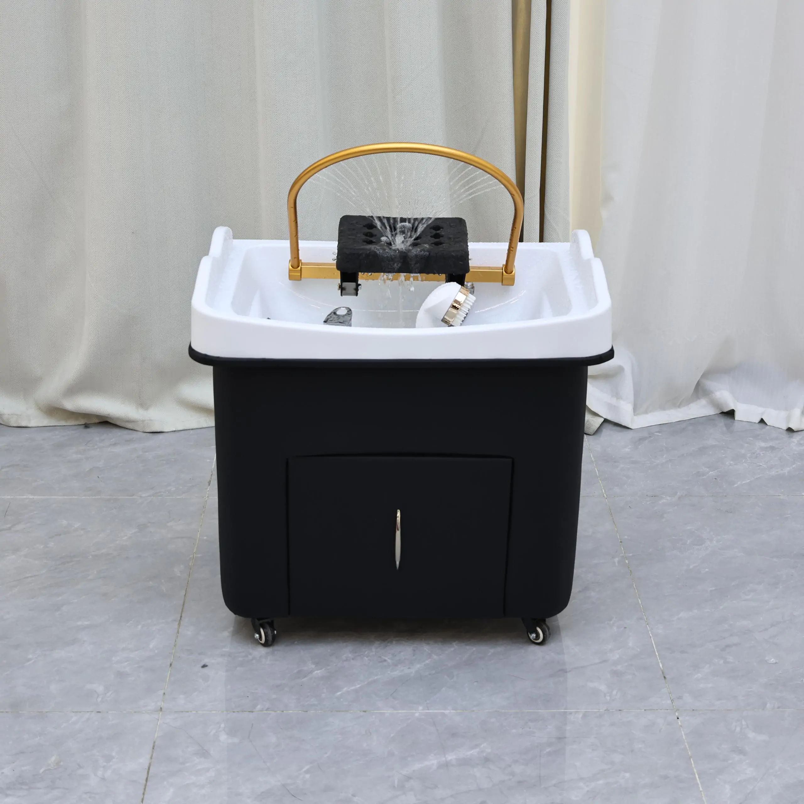 Sakura Plumbed Head Spa - Image 4