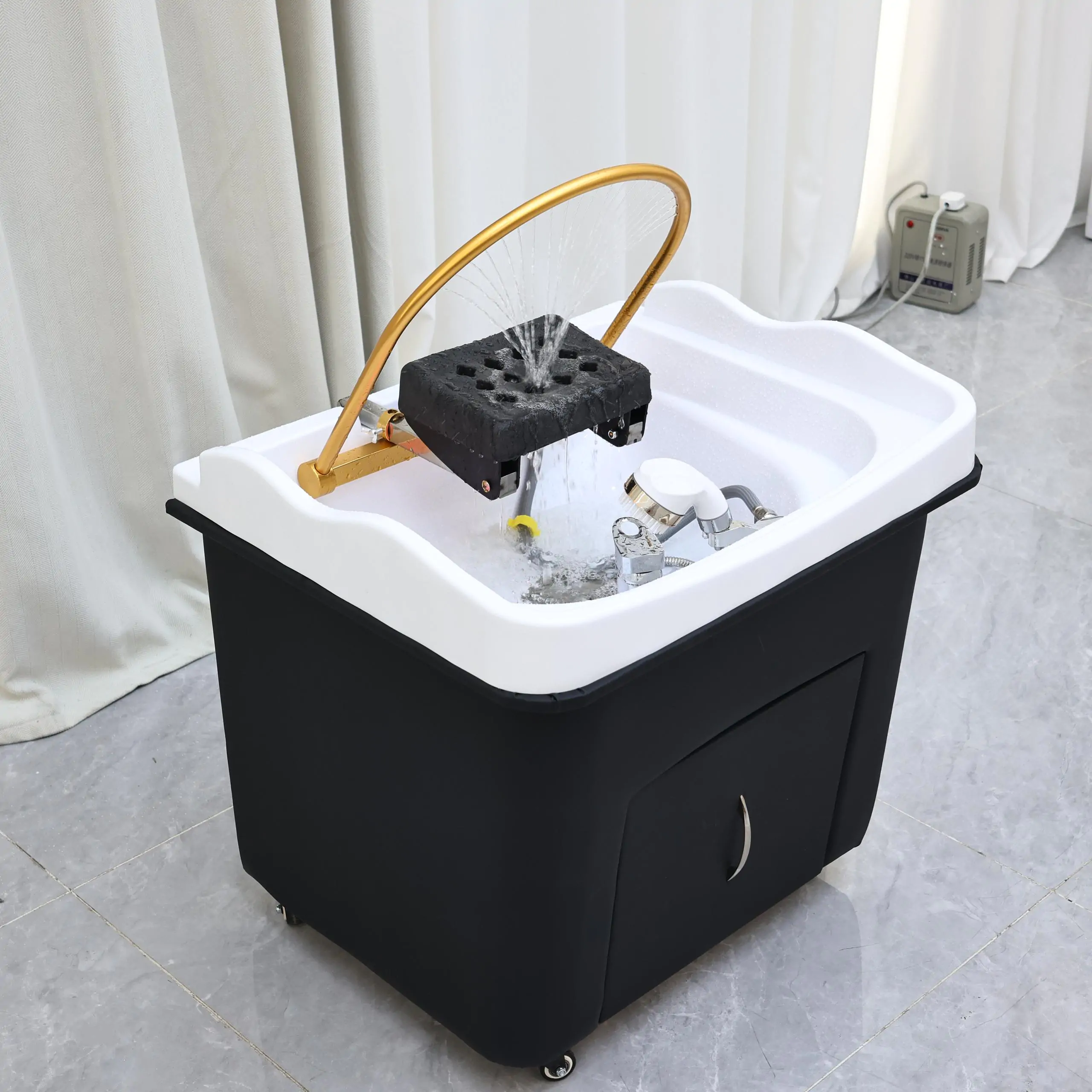 Sakura Plumbed Head Spa - Image 2