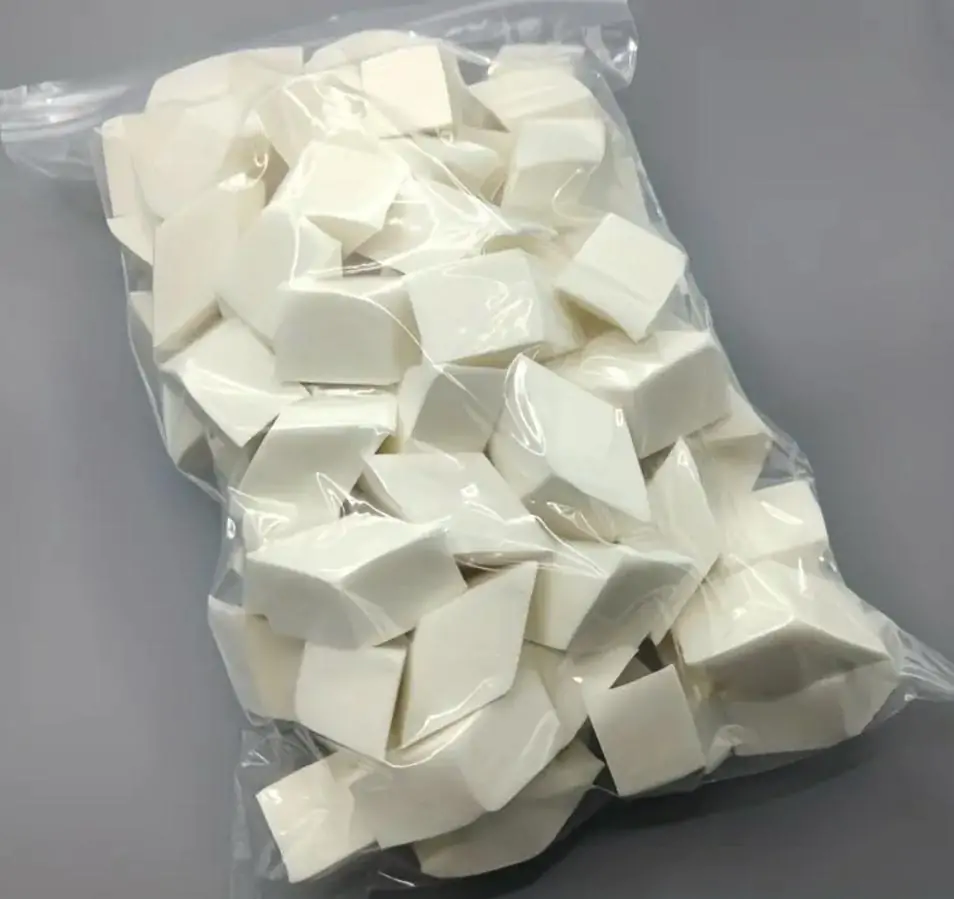 Latex Facial Sponge - Image 3