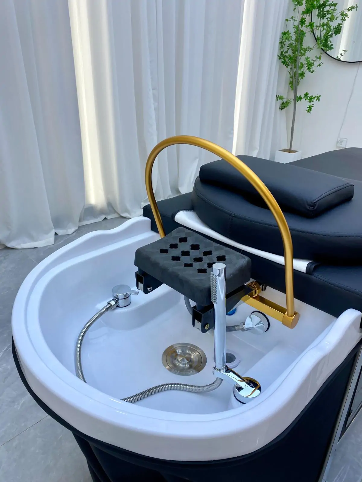 Hako Zen Head Spa - Image 7