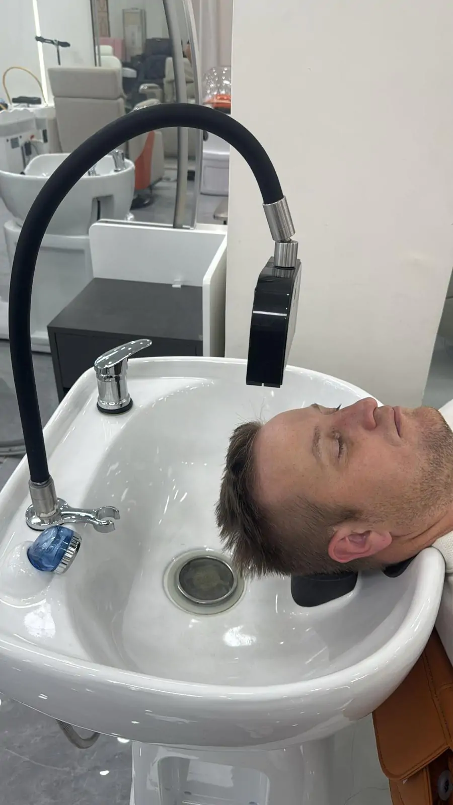 Zen Turn Spa Recliner - Image 5