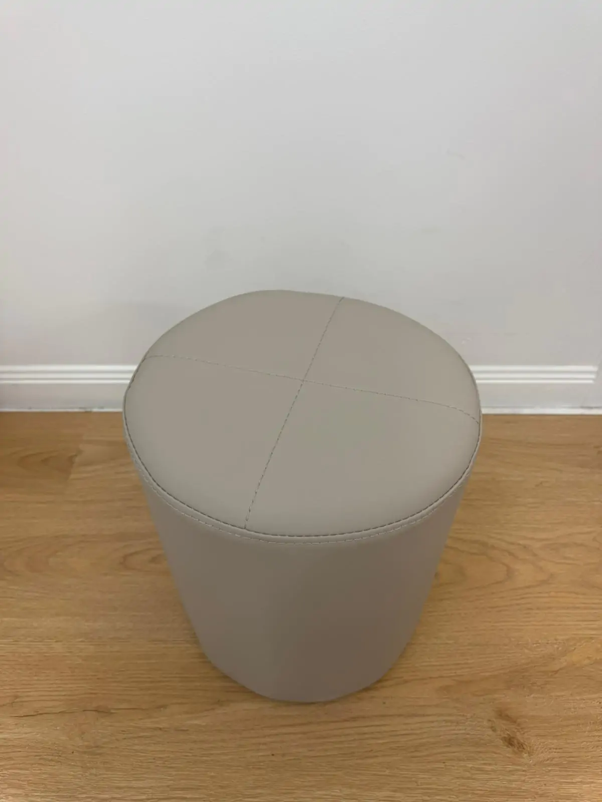Spa Stool – Fixed Base - Image 3