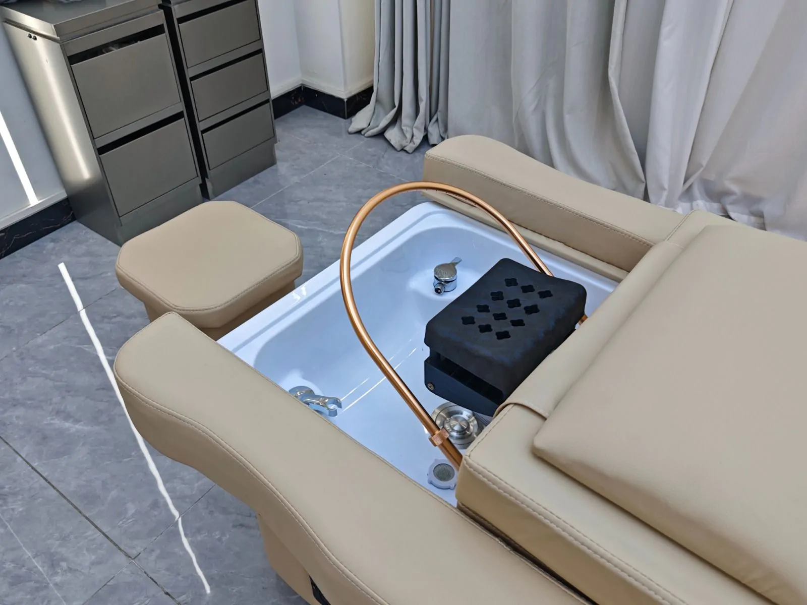 Levana Illumina Pro Japanese Head Spa with Pedicure Basin - Image 28