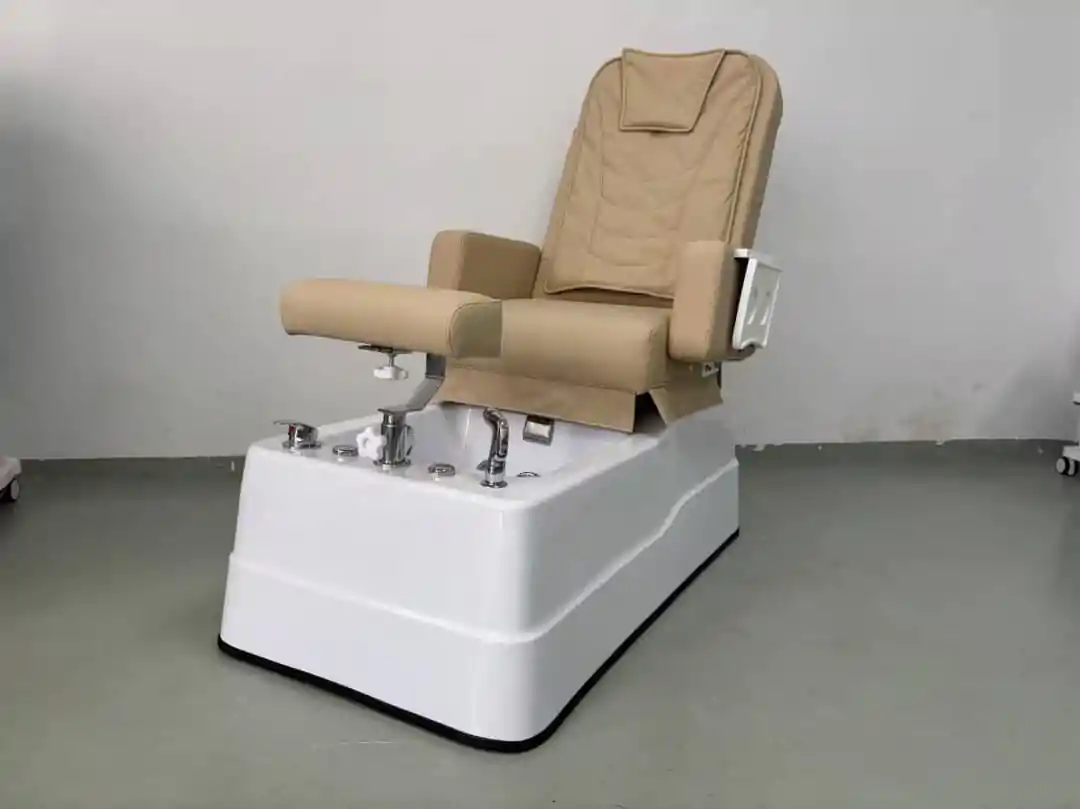 Soak & Soothe Pedicure Chair - Image 4