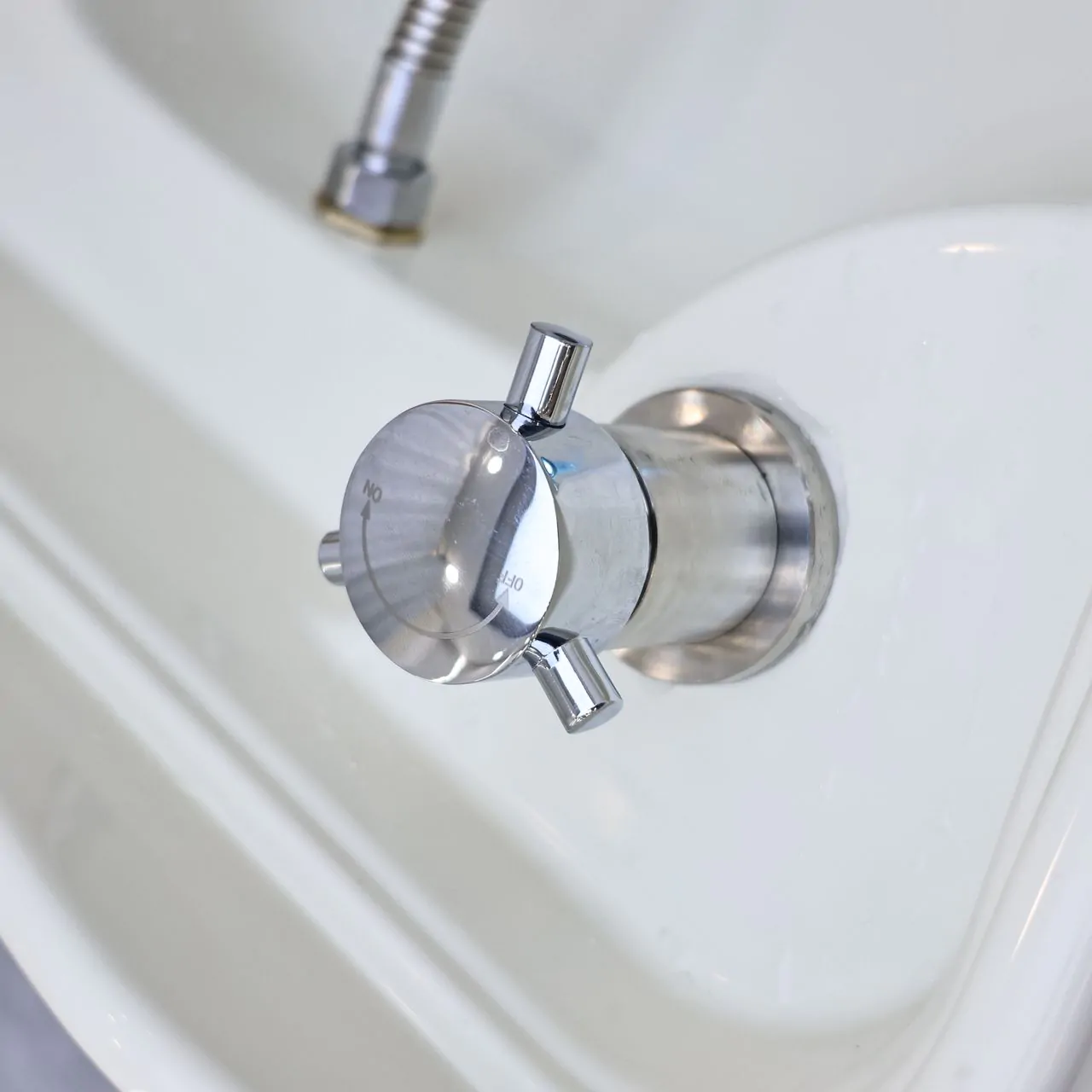 The HydroBloom No Plumbing Japanese Head Spa - Image 15