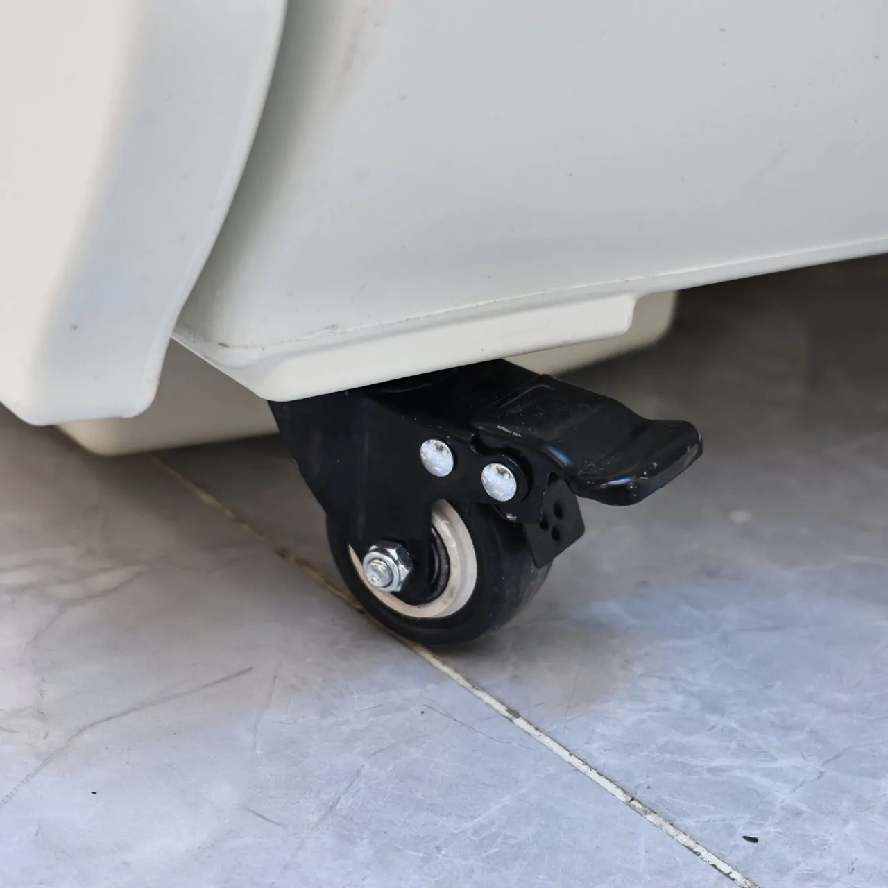 The HydroBloom No Plumbing Japanese Head Spa - Image 11