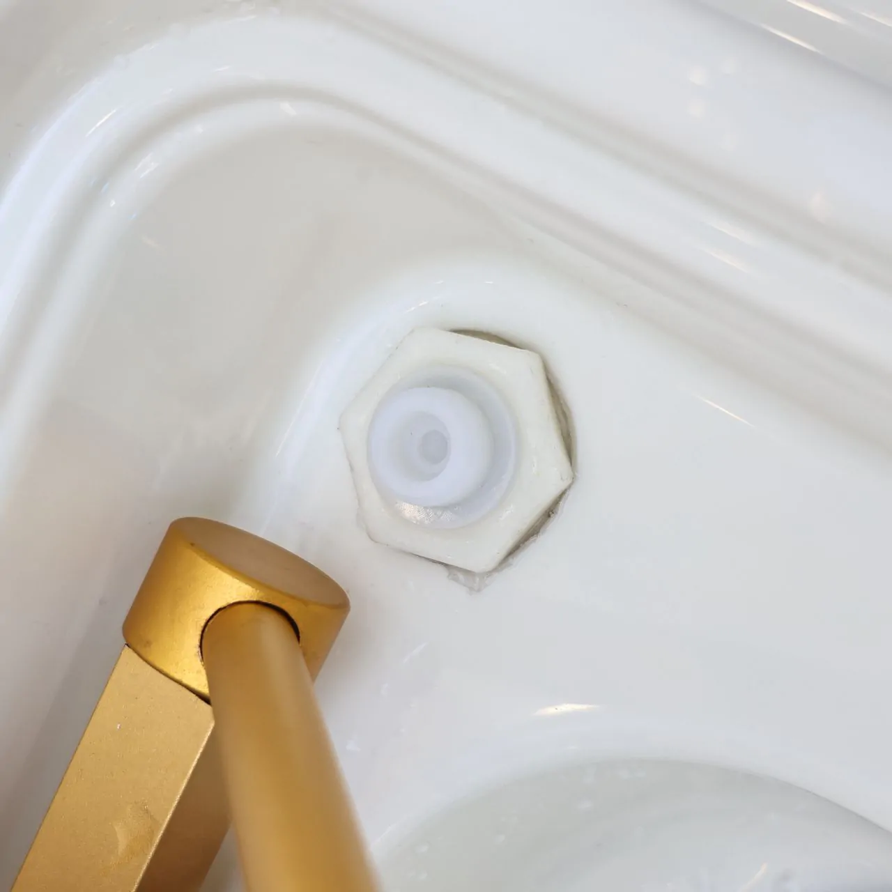 The HydroBloom No Plumbing Japanese Head Spa - Image 9