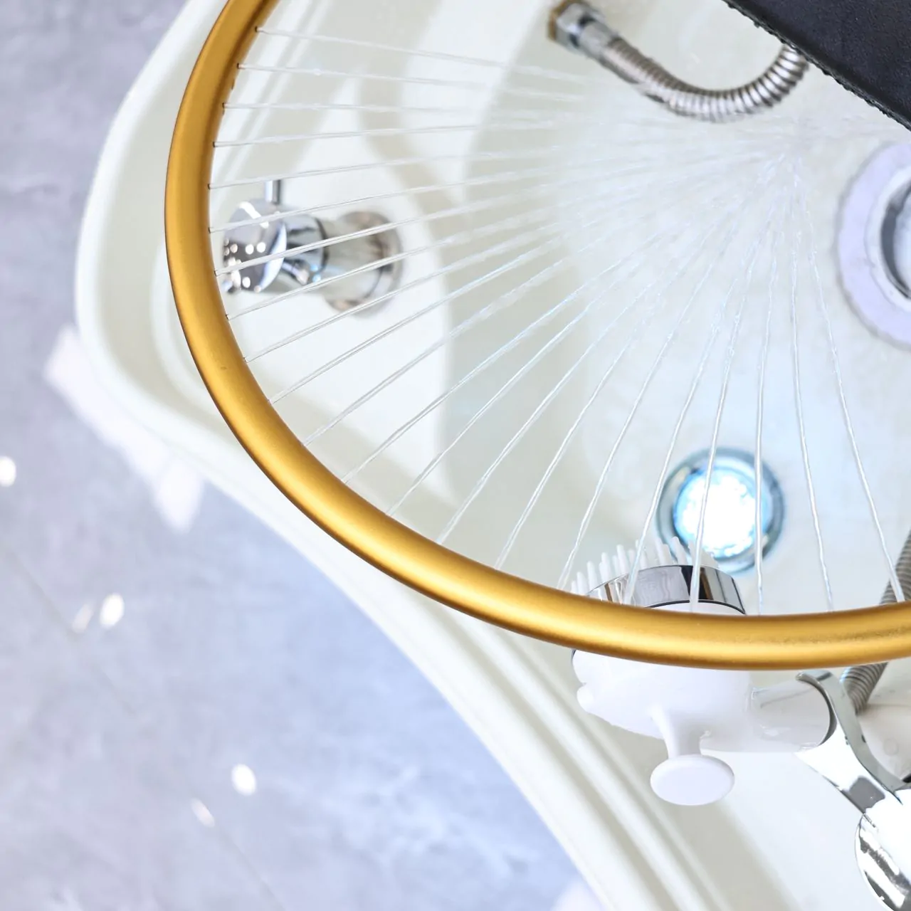 The HydroBloom No Plumbing Japanese Head Spa - Image 21