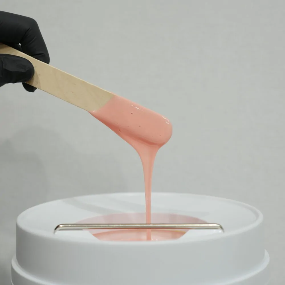 Deluxe Strawberry Creme Strip Wax - Image 5