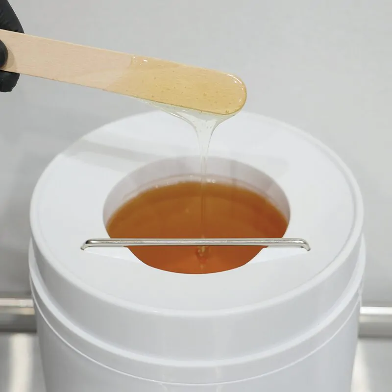 PRO HD Strip Wax - 800ml - Image 3