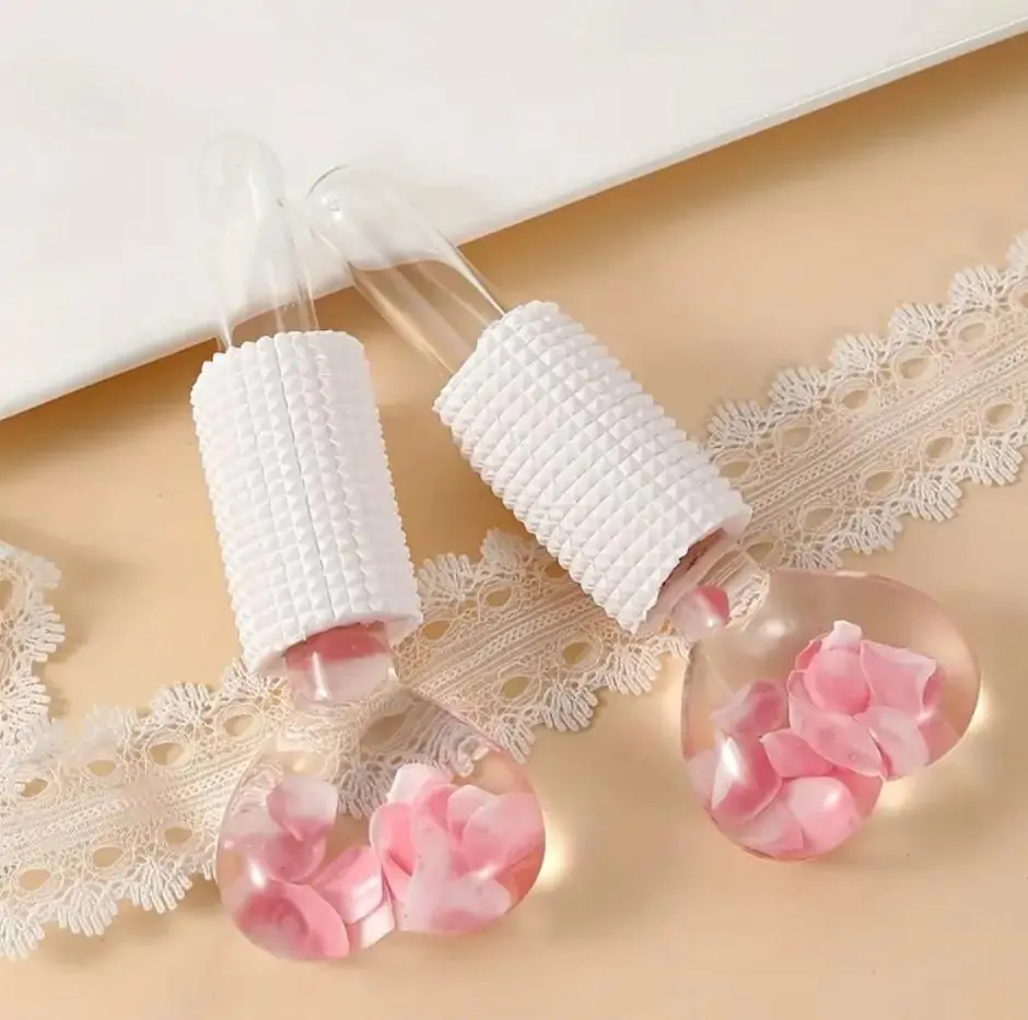 Pack Of 2 – Floral Heart Facial Ice Rollers