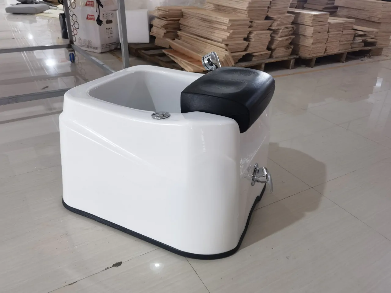 Jet Deluxe Plumbed Pedicure Bowl - Image 3